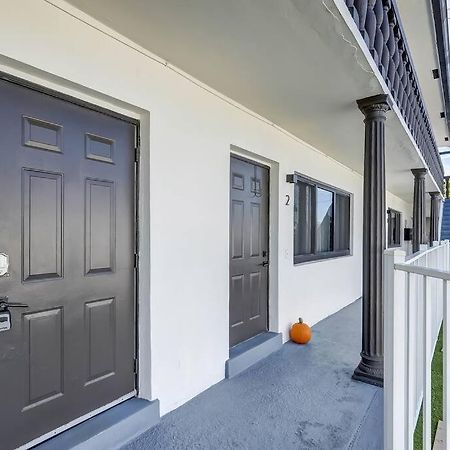 Chic Retreat: 2Br Apartment! Fort Lauderdale Bagian luar foto